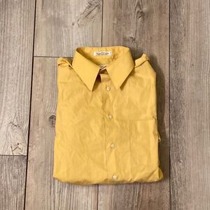Van Heusen Poplin Button Up Mustard Colored Wrinkle Free Shirt